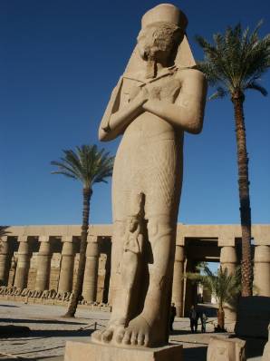 Photo : statue temple de Karnak